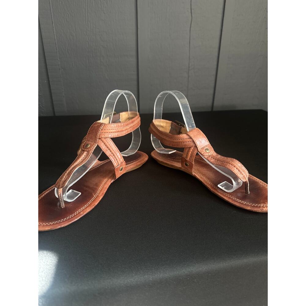 Frye Alessia Trapunto Brown Leather Buckled Thong Sandals Size 7 - Picture 6 of 11